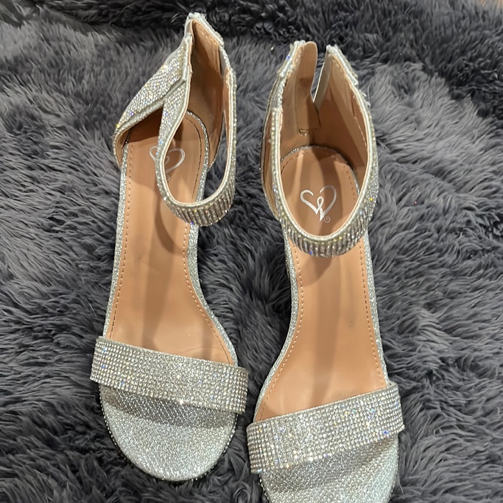 Windsor Heels